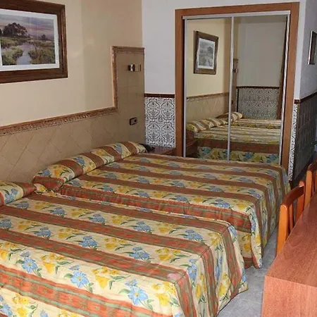 Univers Hotel Roses